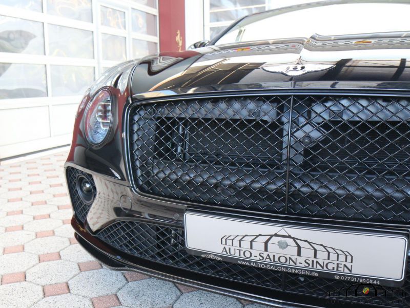 Bentley Continental GTC V8