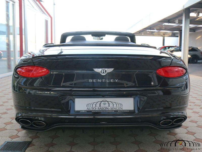 Bentley Continental GTC V8