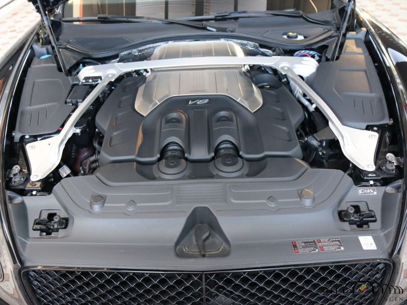 Bentley Continental GTC V8
