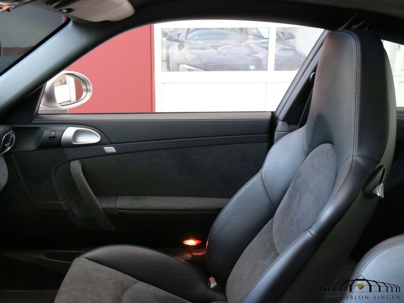 Porsche 997 Carrera GTS