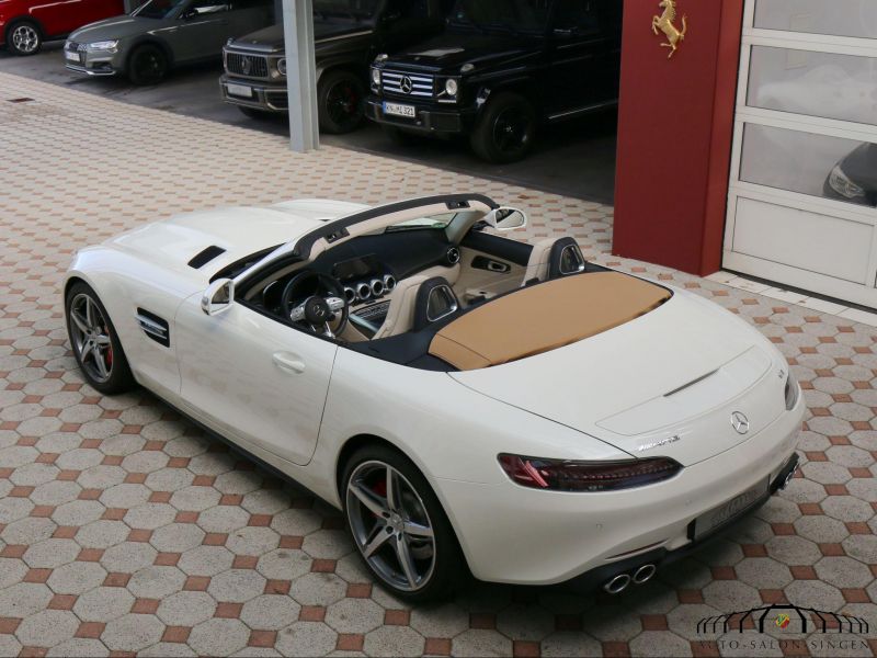 Mercedes-Benz AMG GT Roadster