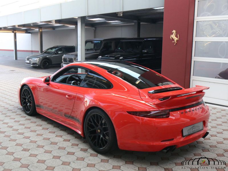Porsche 991 Carrera GTS