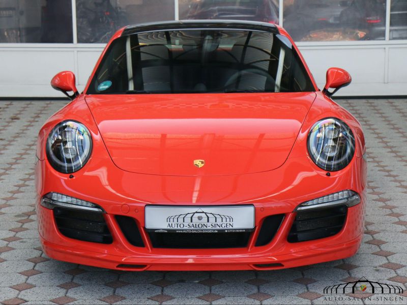 Porsche 991 Carrera GTS