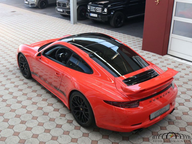 Porsche 991 Carrera GTS