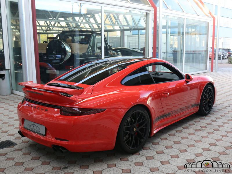 Porsche 991 Carrera GTS