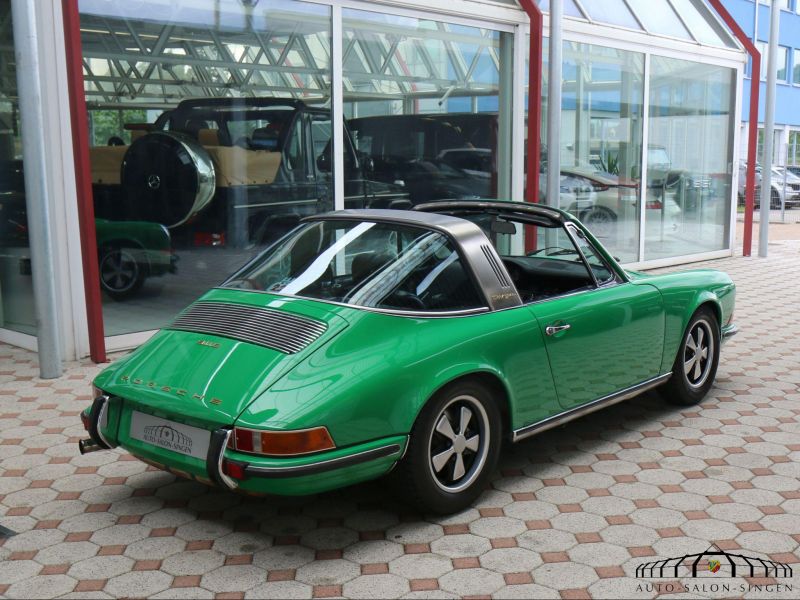 Porsche 911 E Targa 2.2