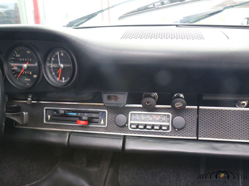 Porsche 911 E Targa 2.2
