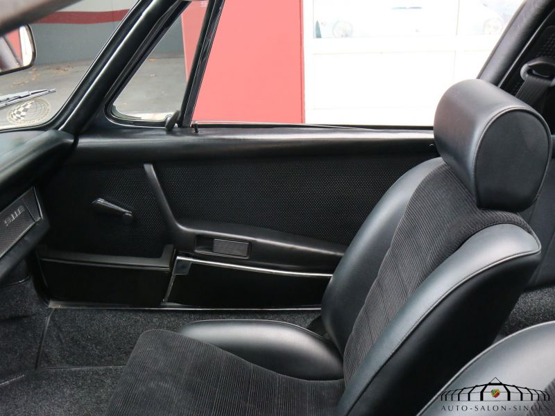 Porsche 911 E Targa 2.2