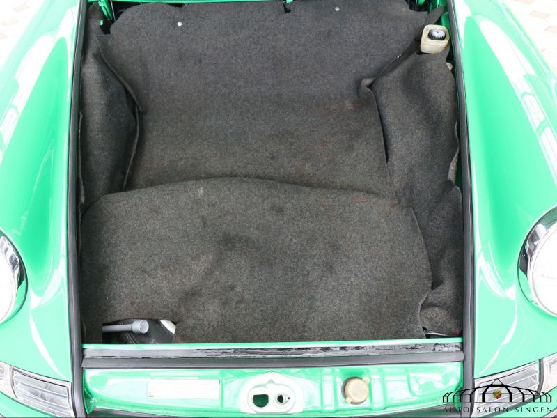 Porsche 911 E Targa 2.2