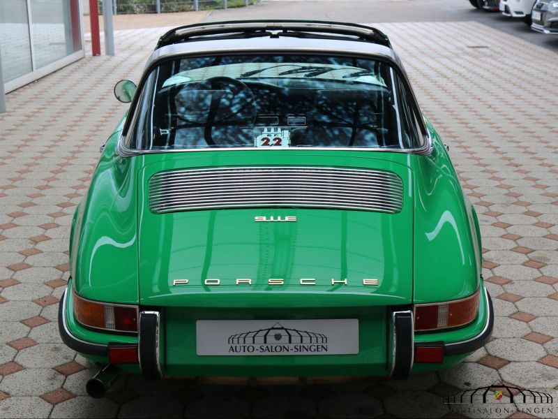 Porsche 911 E Targa 2.2