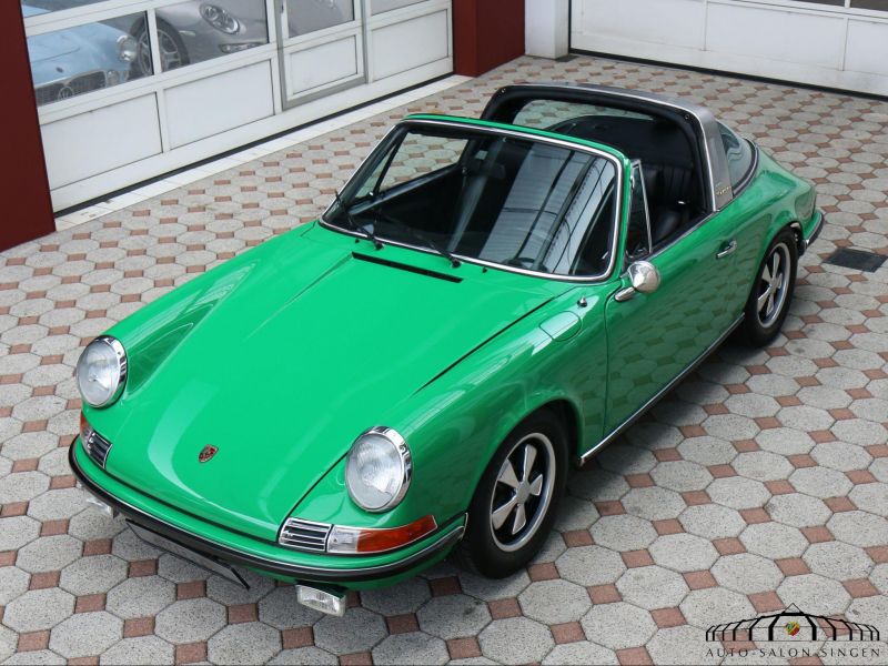 Porsche 911 E Targa 2.2