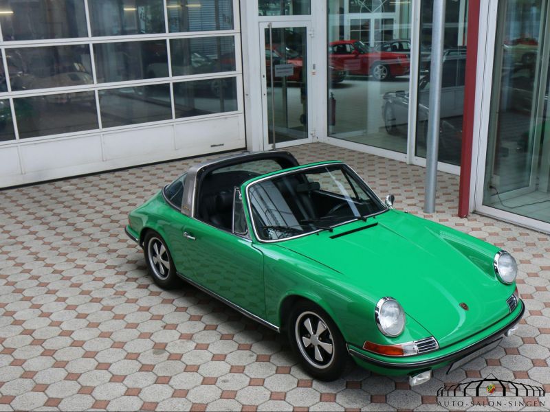 Porsche 911 E Targa 2.2