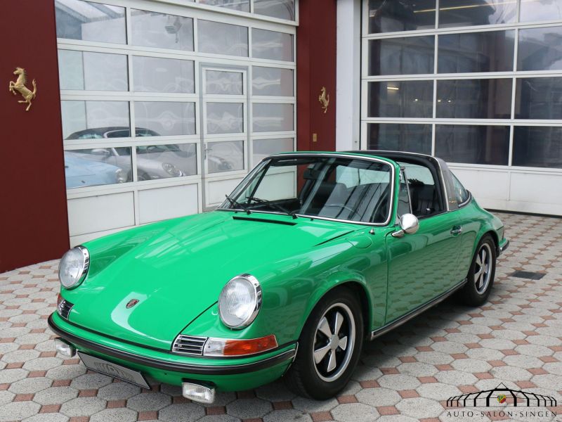 Porsche 911 E Targa 2.2