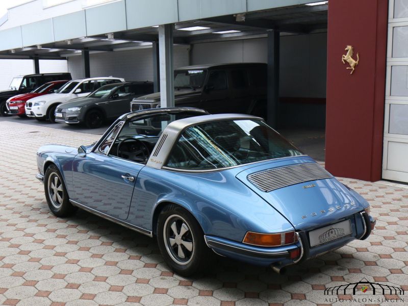 Porsche 911 S Targa 2.2