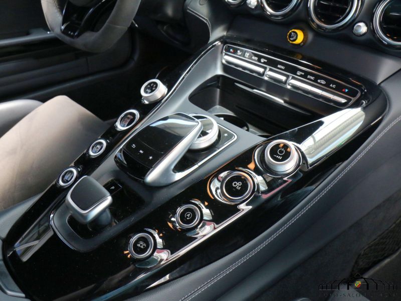 Mercedes-Benz AMG GT R Coupe