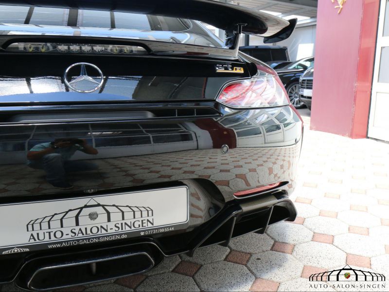 Mercedes-Benz AMG GT R Coupe