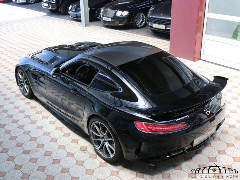 Mercedes-Benz AMG GT R Coupe