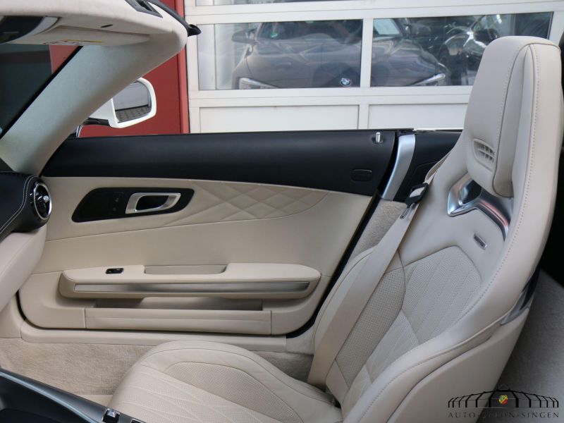 Mercedes-Benz AMG GT Roadster