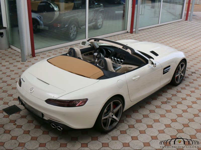 Mercedes-Benz AMG GT Roadster