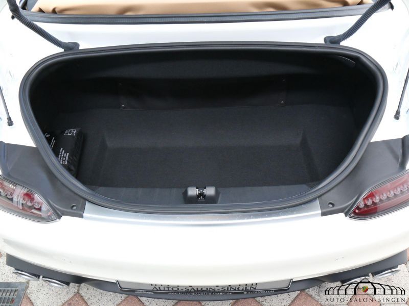 Mercedes-Benz AMG GT Roadster