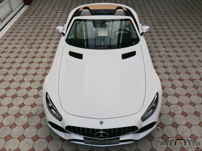 Mercedes-Benz AMG GT Roadster