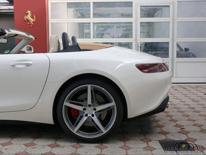 Mercedes-Benz AMG GT Roadster