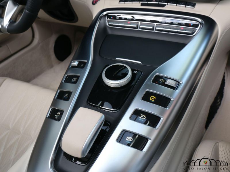 Mercedes-Benz AMG GT Roadster