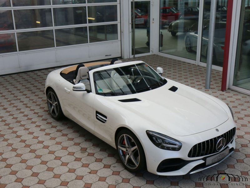 Mercedes-Benz AMG GT Roadster