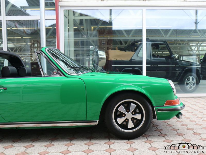 Porsche 911 E Targa 2.2