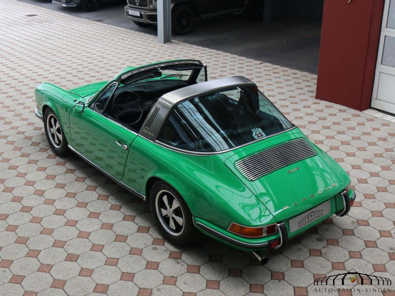 Porsche 911 E Targa 2.2