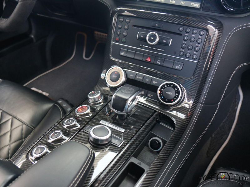 Mercedes-Benz SLS AMG GT Final Edition