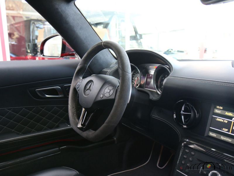 Mercedes-Benz SLS AMG GT Final Edition